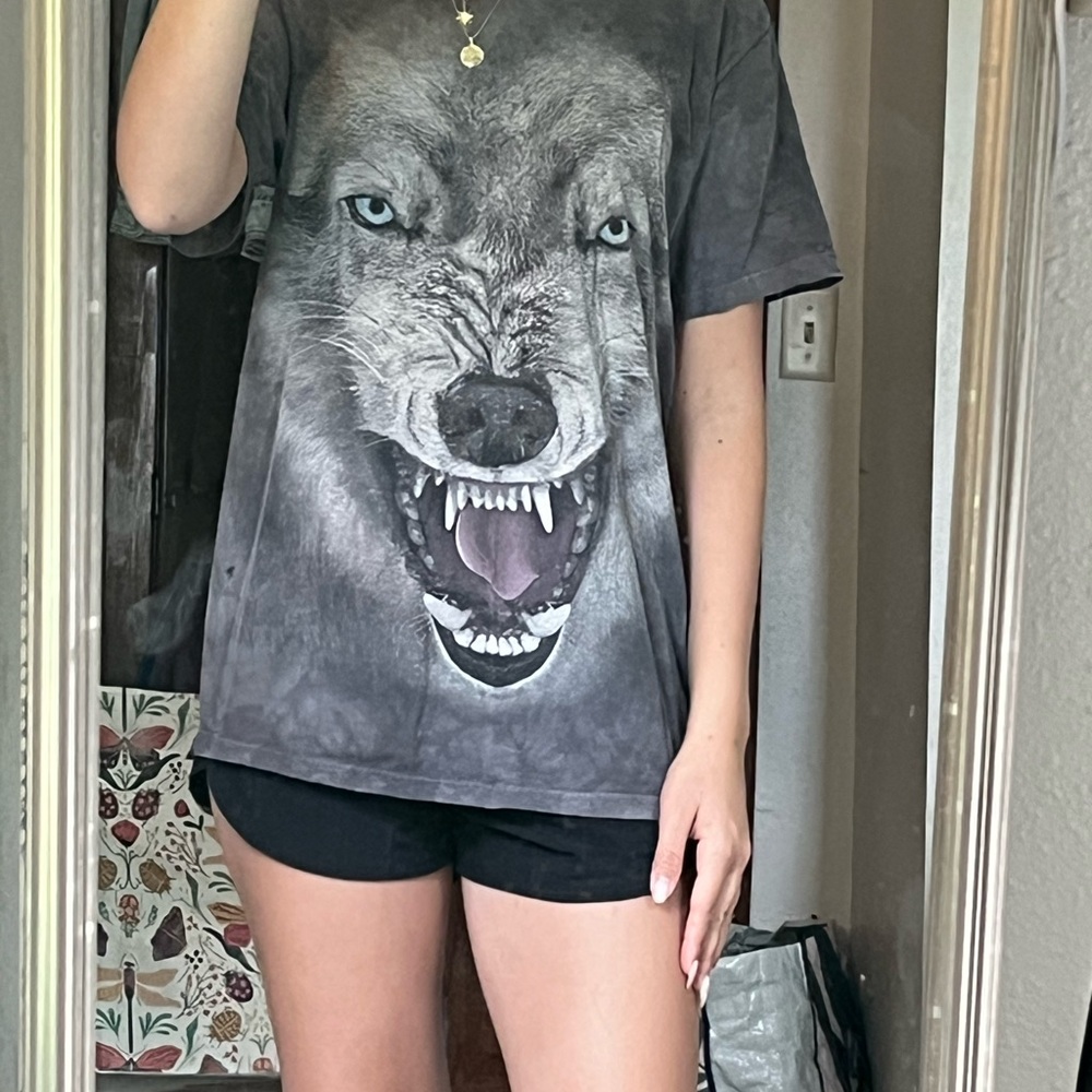 The Mountain Charcoal Wolf Tee